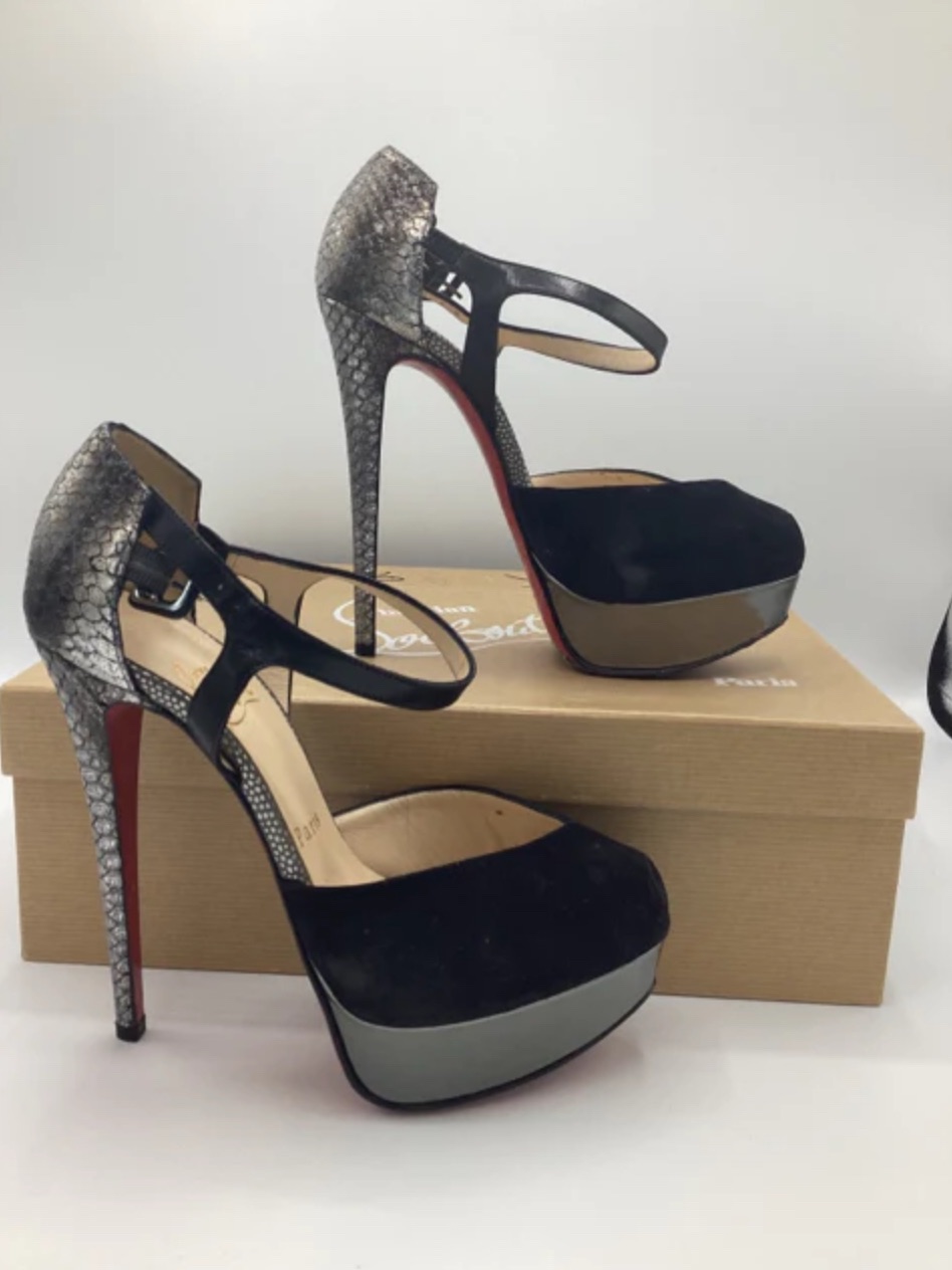 Christian Louboutin Sz 36 Peep Toe Heel Platform Shoe